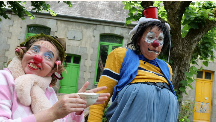 Spectacle A côté  Ambrugeat
