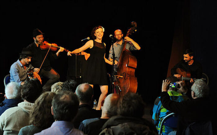 Spectacle « La veuve clinquante », Brasserie de Mai, Carvin