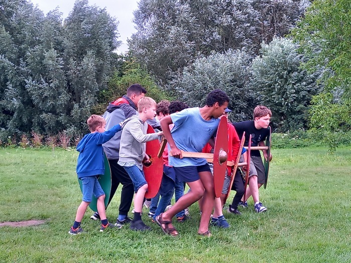 Stage « Armée romaine » / Par l’association Officina Monetae., parc archéologique Asnapio, Villeneuve-d’Ascq