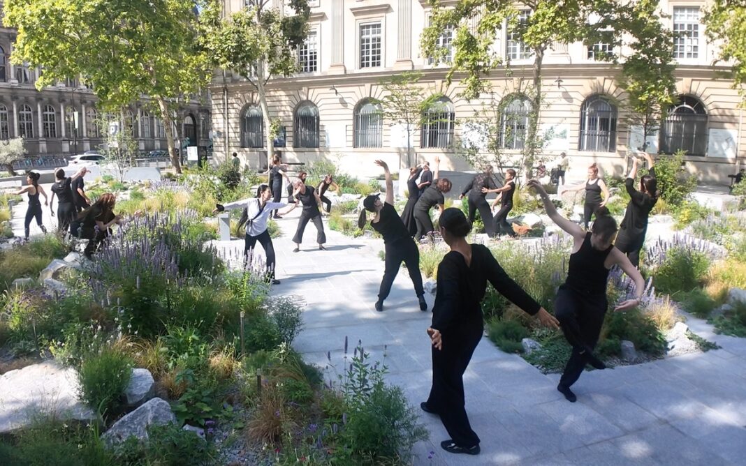 Stages de danse Butô japonaise à Paris avec Juju Alishina Micadanses Paris