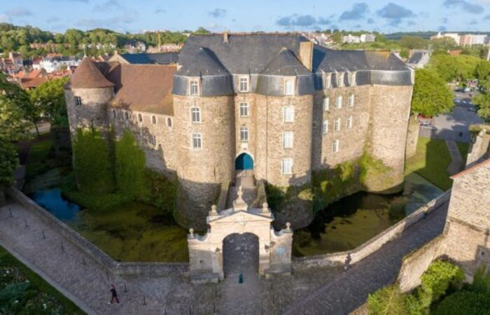 TRACES ARTIQUES, Le musée-chateau comtal, Boulogne-sur-Mer