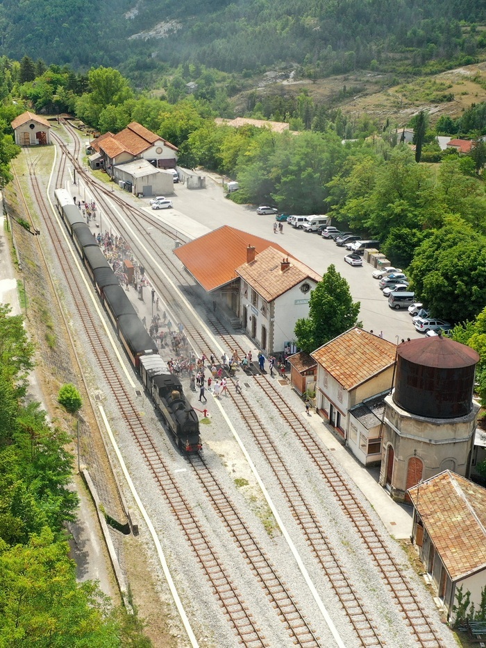 Train des Pignes historique et locomotive à vapeur, Gare Train des pignes, Annot
