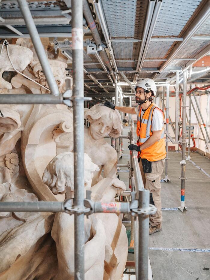 Travaux de restauration à Paris-Gare de Lyon. SNCF Gares & Connexions au chevet de la façade historique qui retrouvera bientôt son visage d’antan, Paris Gare de Lyon, Paris
