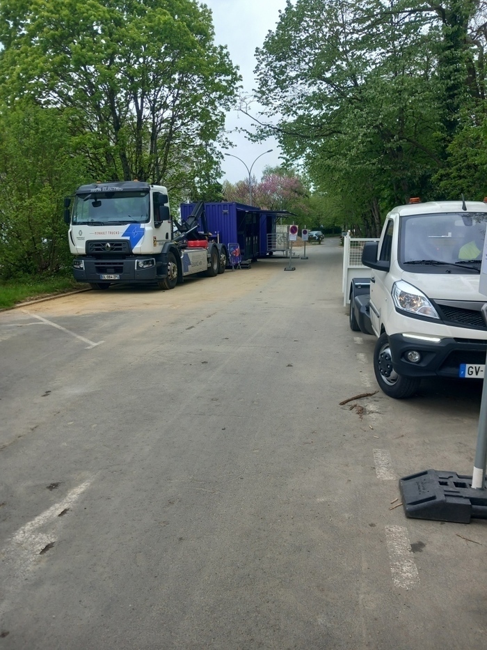 Tri-troc mobile Avenue des Gayeulles, face à l’avenue Alexandre Lefas Rennes