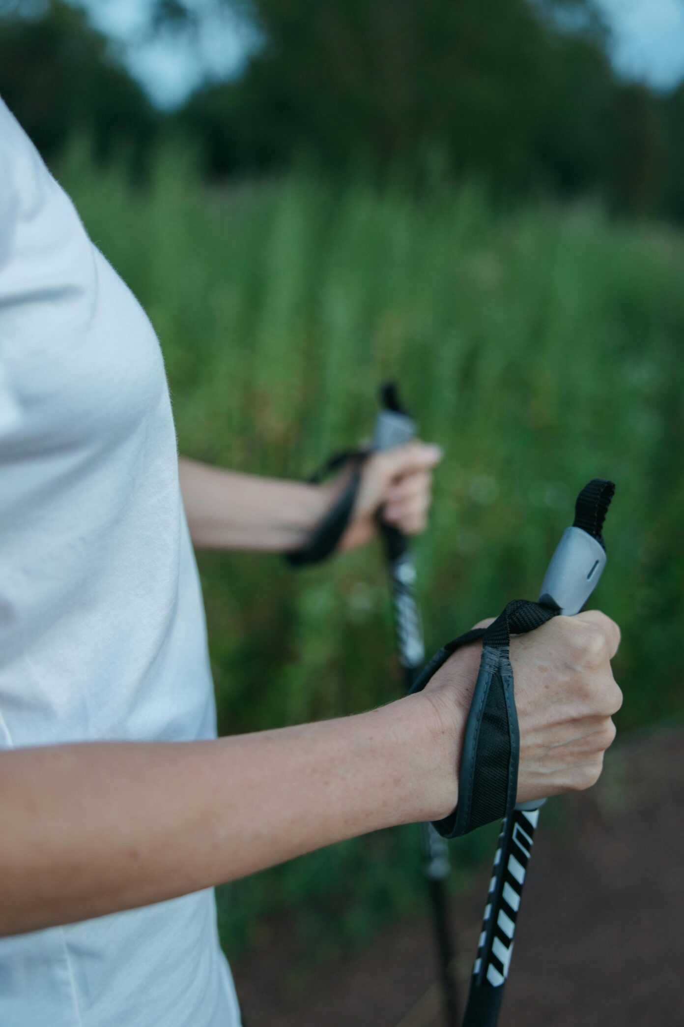 UN ÉTÉ EN MOUVEMENT MARCHE NORDIQUE route de pourcharesses Pourcharesses