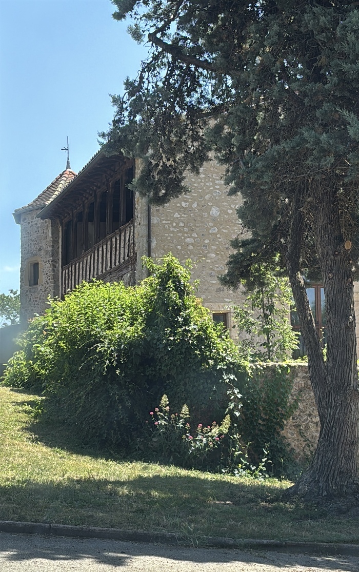Une nouvelle vie pour le Prieuré de Pouilly les Nonains Pouilly les Nonains Job