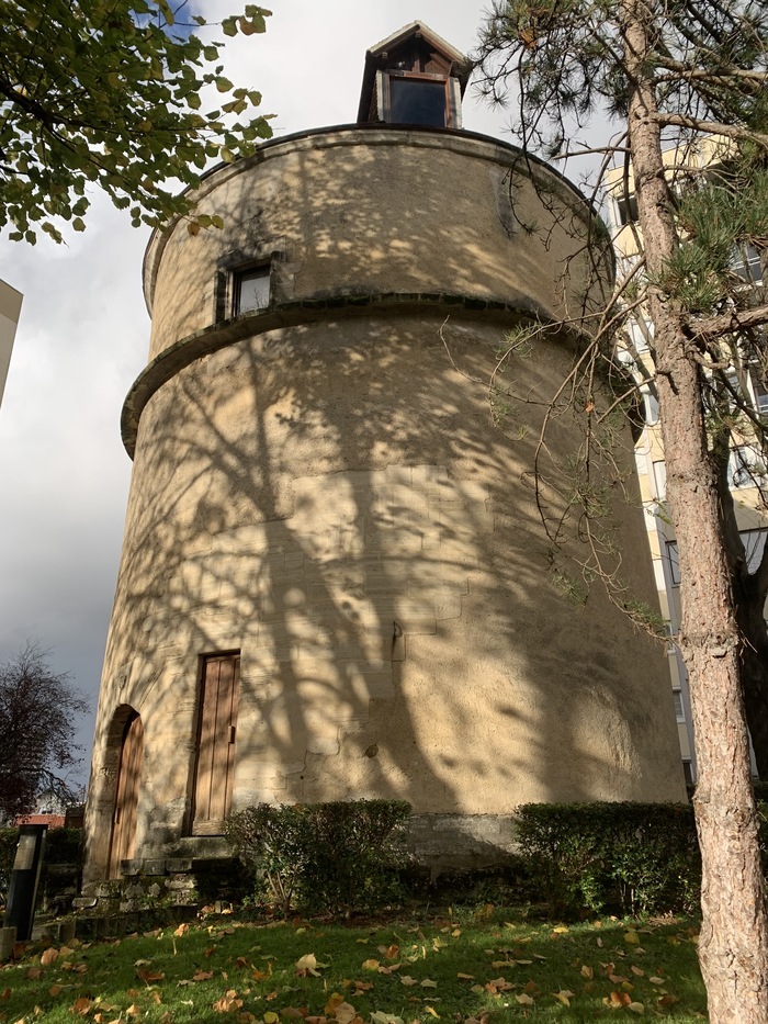 Une tour parmi des tours mais qui vaut le détour : le colombier de Créteil !, Le Colombier, Créteil