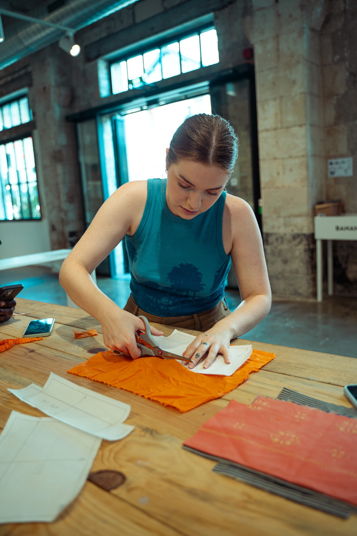 Vacances pour tous : Atelier d’upcycling bob avec Anti_Fashion_Project, TISSEL, Roubaix