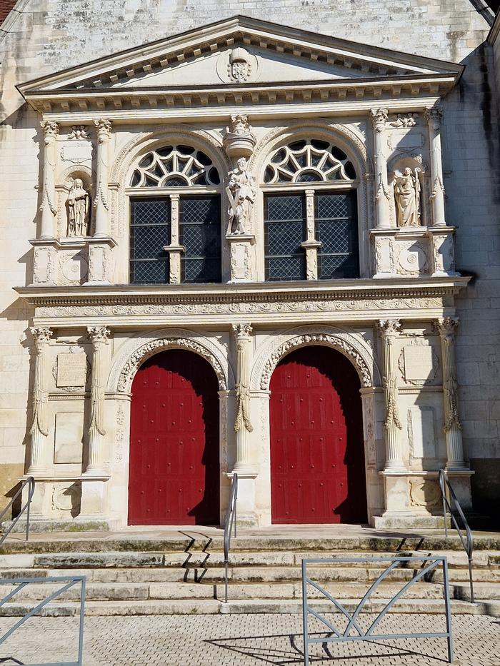 Venez découvrir les abords d’une église datée du XVIe siècle, Église Saint-André, Saint-André-les-Vergers