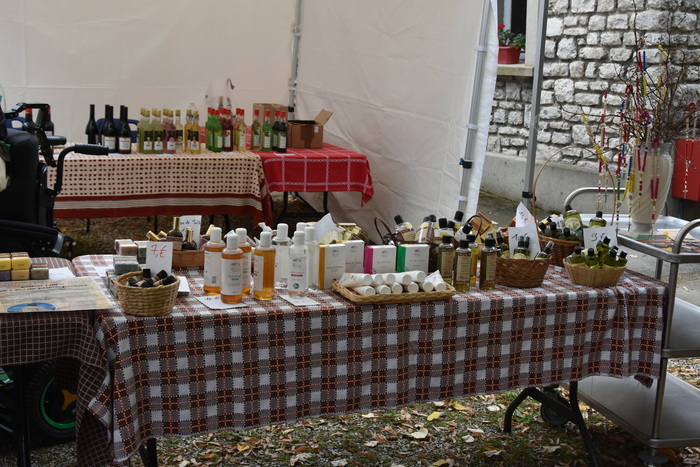 Ventes de beaux et bons produits monastiques des Soeurs du monastère Saint-Joseph des Bénédictines de Jésus Crucifié, Monastère Saint-Joseph, Brou-sur-Chantereine