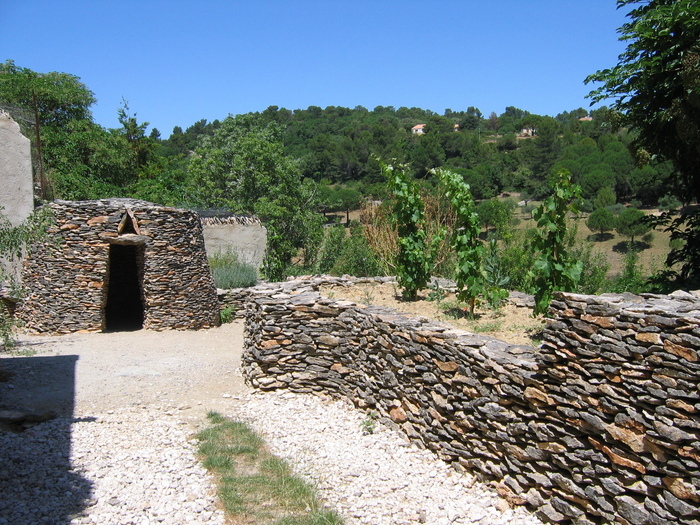 Visite commentée de l&rsquo;espace pierre sèche et de l&rsquo;église Saint-Marie, Église Sainte-Marie, Aragon