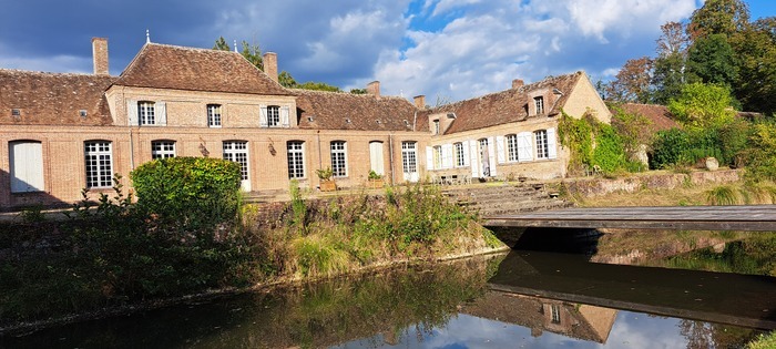 Visite commentée du parc, des extérieurs et de la galerie du château., Château du domaine Lauroy, Clémont