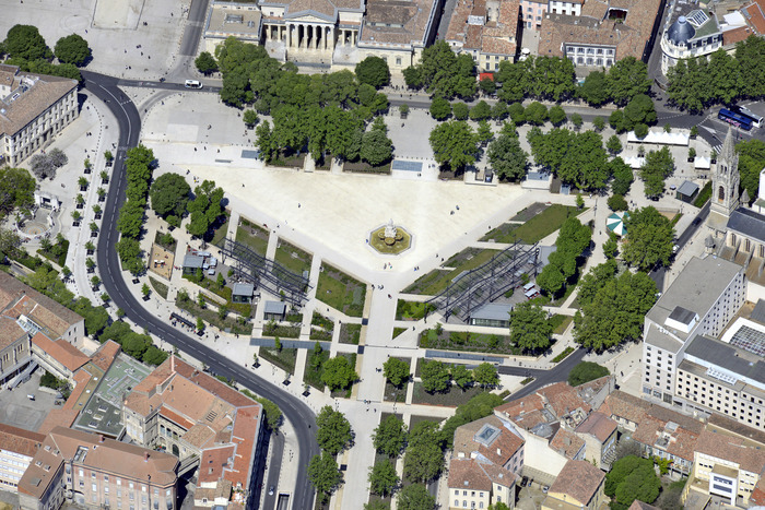 Visite commentée "entre deux avenues" Esplanade Charles de Gaulle Nîmes