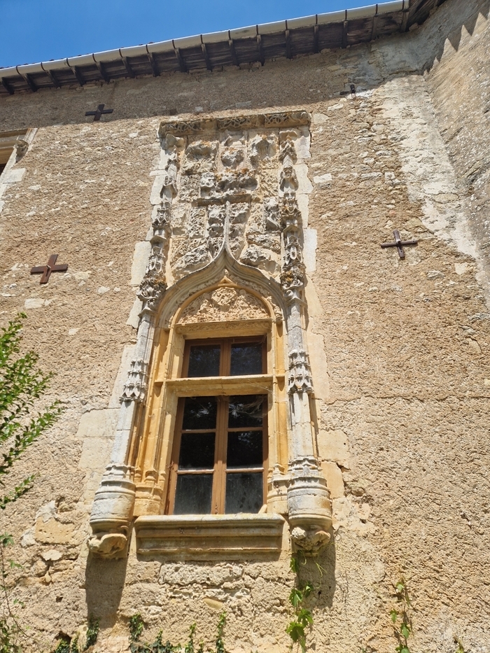 Visite commentée : fenêtre ouvragée du logis Foucault et reconstruction photographique, Logis des Foucault, Sepvret