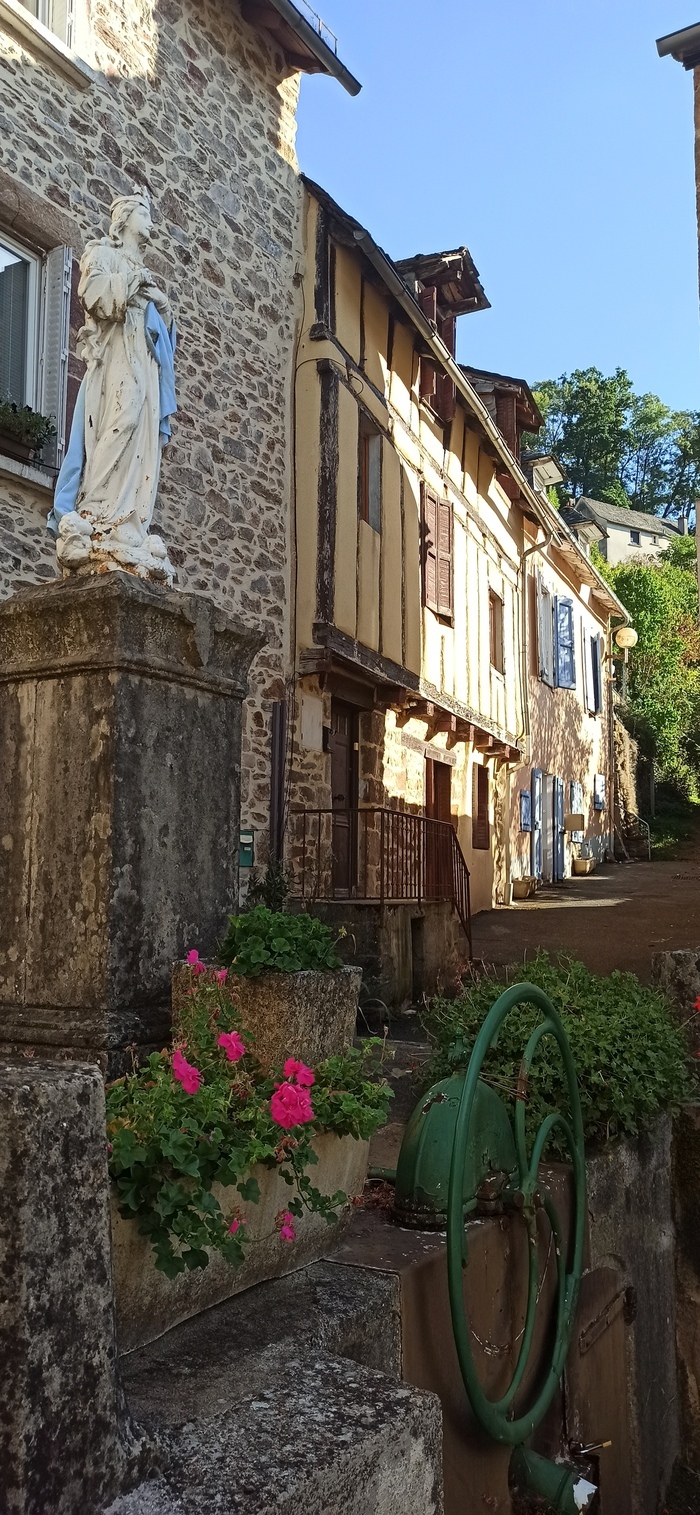 Visite commentée : « Le Monastère, une histoire à ciel ouvert », Église paroissiale Saint-Etienne et Saint-Blaise, Le Monastère