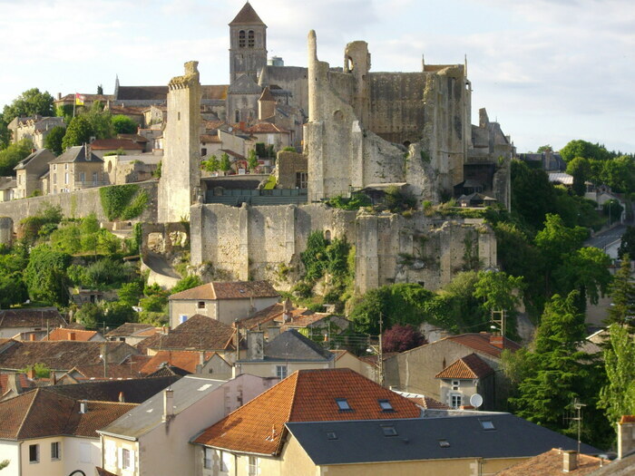 Visite de la cité médiévale de Chauvigny, Office de Tourisme – Cité médiévale, Chauvigny