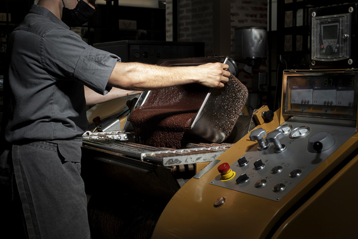 Visite de la Manufacture de Roquette – Alain Ducasse Chocolat, Le Chocolat Alain Ducasse – La Manufacture de Roquette, Paris