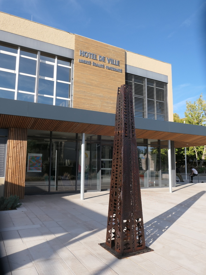 Visite de la salle du conseil et du bureau du maire, Hôtel de Ville de Lacanau, Lacanau