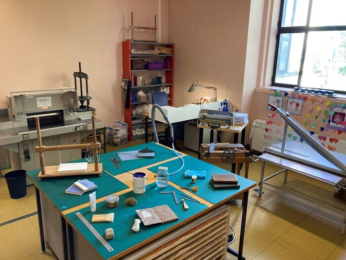 Visite de l&rsquo;atelier de reliure, Bibliothèque Centrale, Tours