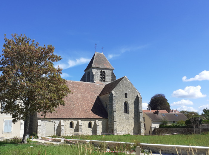 Visite de l'église avec feuillets et audioguides téléphone portable Église de Cernay-la-ville Cernay-la-Ville