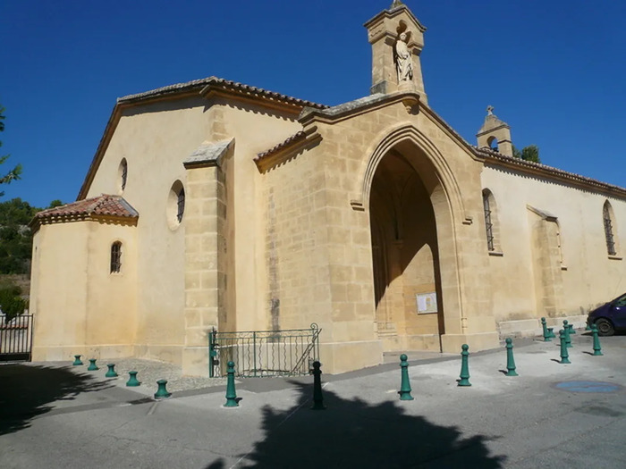 Visite de l’église Saint-Pierre et de sa crèche, Église paroissiale Saint-Pierre, Jouques