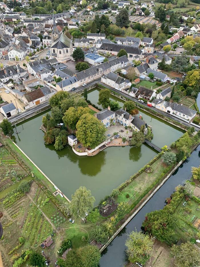 Visite des jardins et du site des Douves, Château d&rsquo;Onzain, Veuzain-sur-Loire