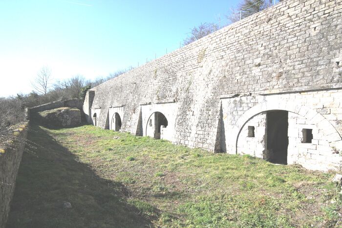 Visite des ouvrages de la crête de Pouilley-les-Vignes Crête de Pouilley-les-Vignes Pouilley-les-Vignes