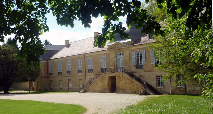 Visite du château de l'Isle-de-Noé Château des comtes de Noé L'Isle-de-Noé