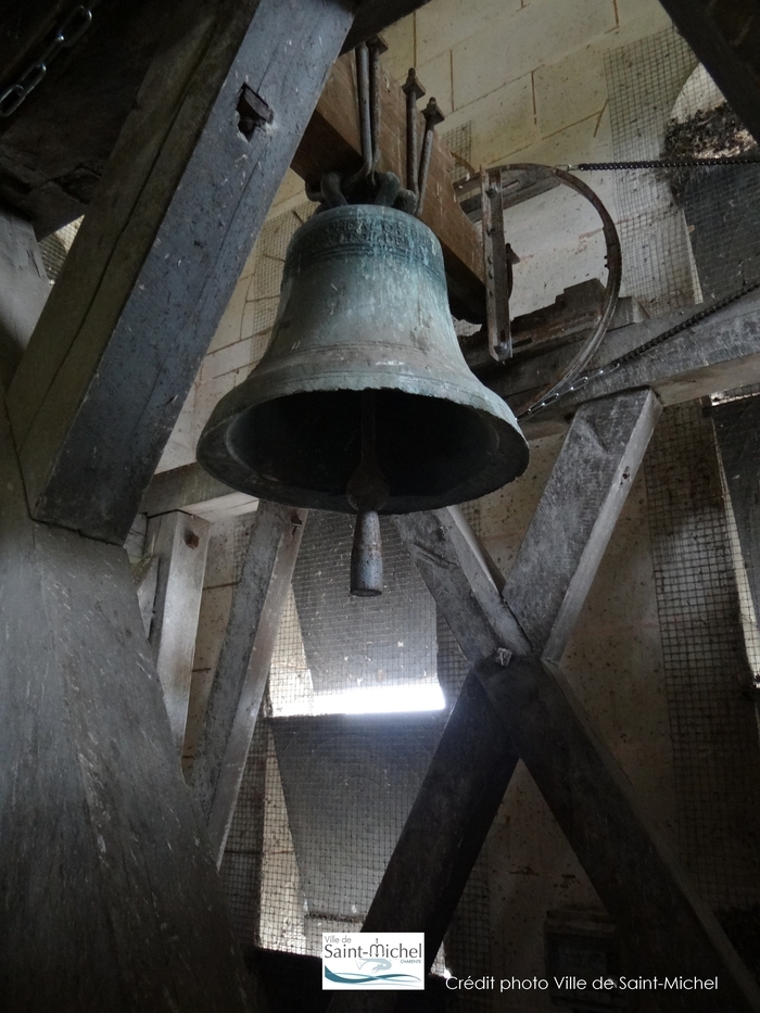 Visite du clocher de l&rsquo;église de Saint-Michel, Église Saint-Michel d&rsquo;Entraigues, Saint-Michel