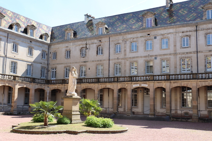 Visite du lycée militaire d'Autun Lycée militaire d'Autun Autun