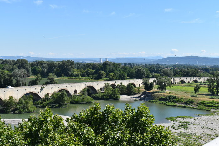 Visite du patrimoine de Pont-Saint-Esprit : le pont du Saint-Esprit Pont du Saint-Esprit Pont-Saint-Esprit