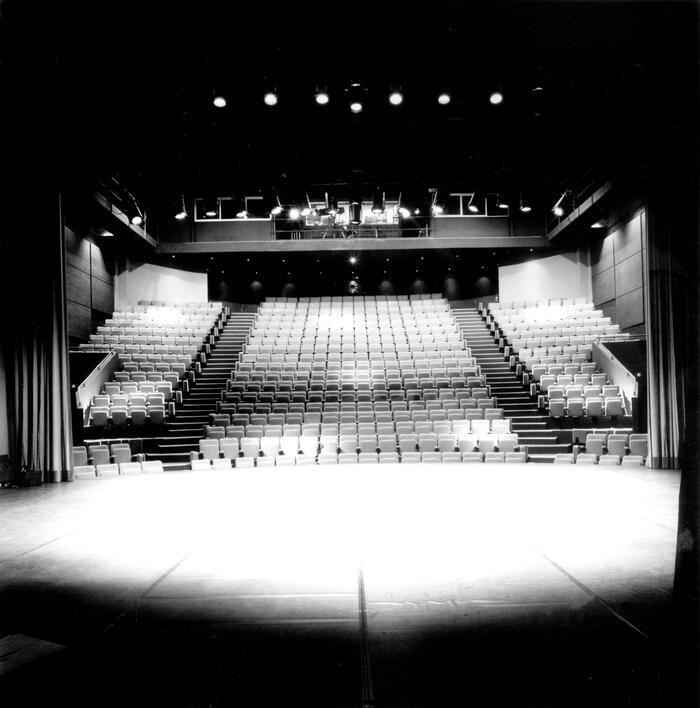 Visite du théâtre en famille Espace Marcel Carné Saint-Michel-sur-Orge