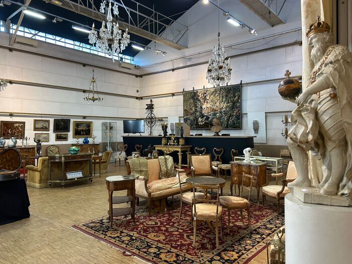 Visite d’une maison de ventes aux enchères, De Baecque et Associés, Versailles