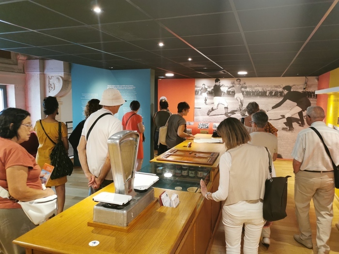 Visite éclairage de l'exposition permanente