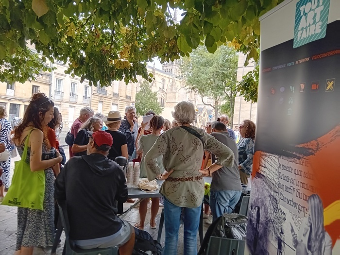 Visite en relais sur le patrimoine en péril, Parvis des Droits de l’Homme, Bordeaux