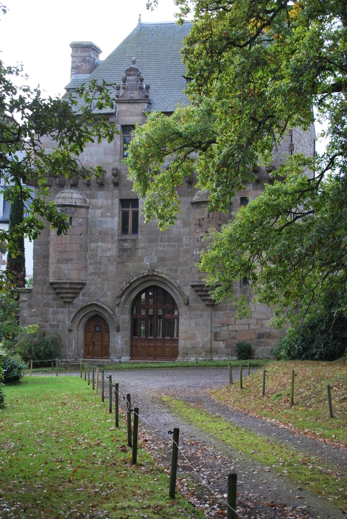 Visite extérieure du Château de Barac&rsquo;h, Manoir, dit Château de Barac&rsquo;h, Louannec