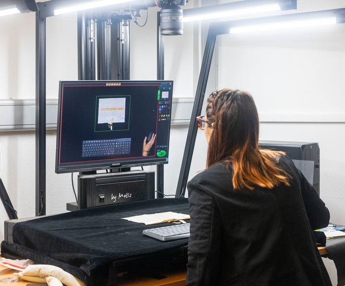 Visite flash : La numérisation, Archives départementales Des Vosges, Épinal