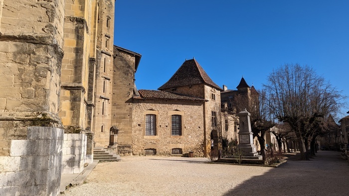 Visite flash : Trésor de l’Abbaye, souvenir d’un reliquaire, Eglise de Saint-Antoine l’abbaye, Saint-Antoine l’Abbaye
