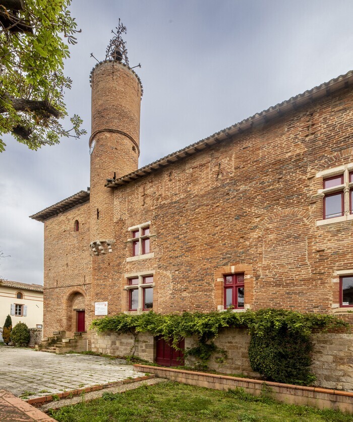 Visite guidée à 2 voix du château de Bioule (français et occitan), Château de Bioule, Bioule