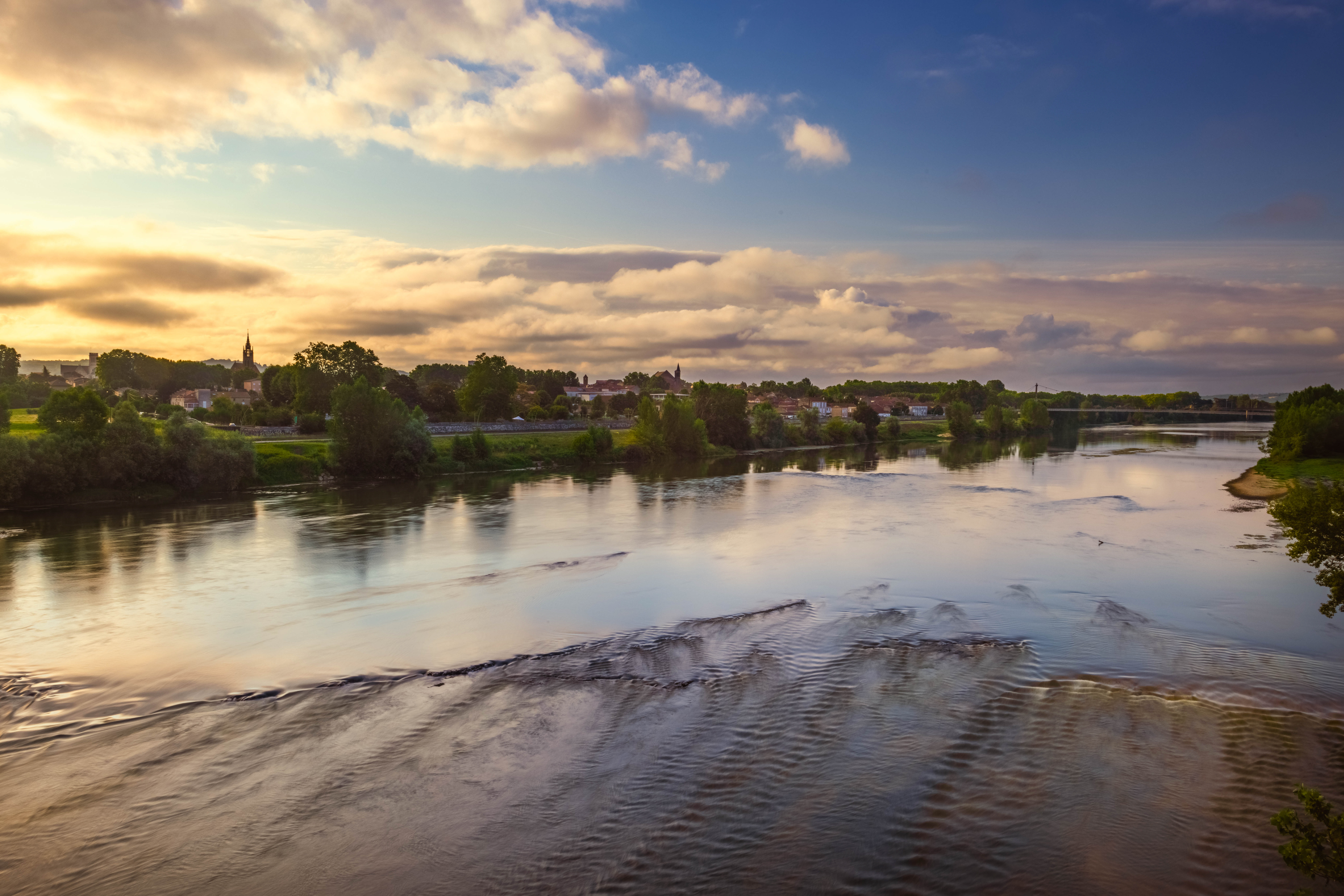 Visite guidée Agen, une ville attachante et son fleuve Place du Maréchal Foch Agen