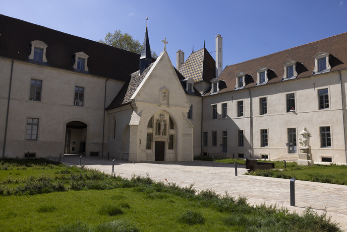 Visite guidée « Aux petits soins pour le patrimoine », Cité internationale de la gastronomie et du vin, Dijon