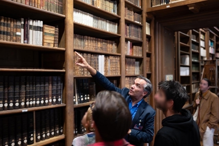 Visite guidée de la bibliothèque historique des Archives nationales Archives nationales - Site de Paris Paris