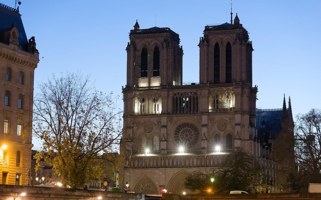 Visite guidée de la cathédrale Notre-Dame de Paris Métro Cité Paris