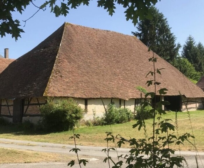 Visite guidée de la grange pyramidale du Moulin Riche, Domaine du Moulin Riche, Concressault