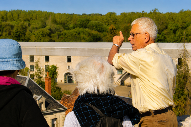 Visite guidée de la terrasse du château de Pierre de la Broce  Châtillon-sur-Indre