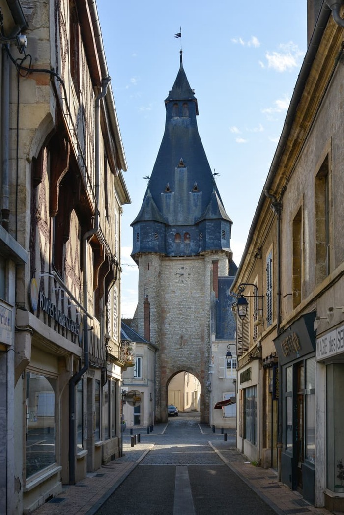 Visite guidée de la ville de Dun-sur-Auron, Beffroi, Dun-sur-Auron