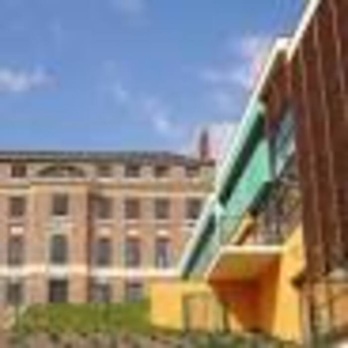 Visite guidée de l'auberge de jeunesse Ancienne teinturerie d'Auvray - Auberge de jeunesse HI Rouen