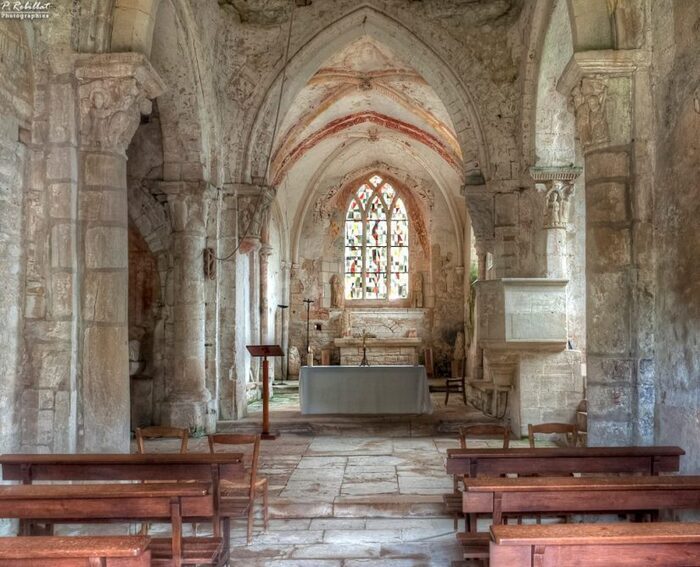 Visite guidée de l’église, Église Saint-Pierre de Rucqueville, Moulins-en-Bessin