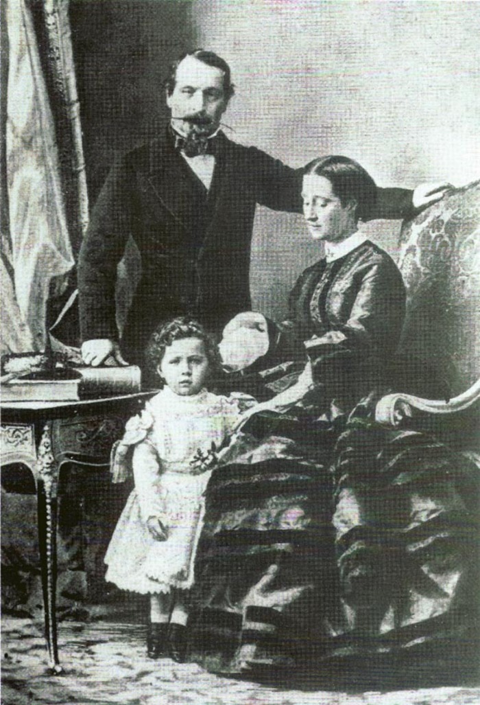 Visite guidée de l&rsquo;exposition « Impératrice Eugénie, la dernière souveraine française », Musée d&rsquo;histoire locale, Rueil-Malmaison