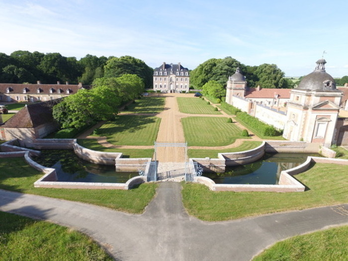 Visite guidée des extérieurs, Château de Reverseaux, Rouvray-Saint-Florentin